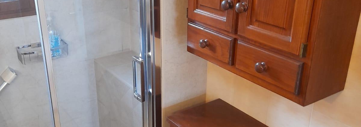 Petite salle de bain 6 m² rénovée à Nailloux en Haute Garonne